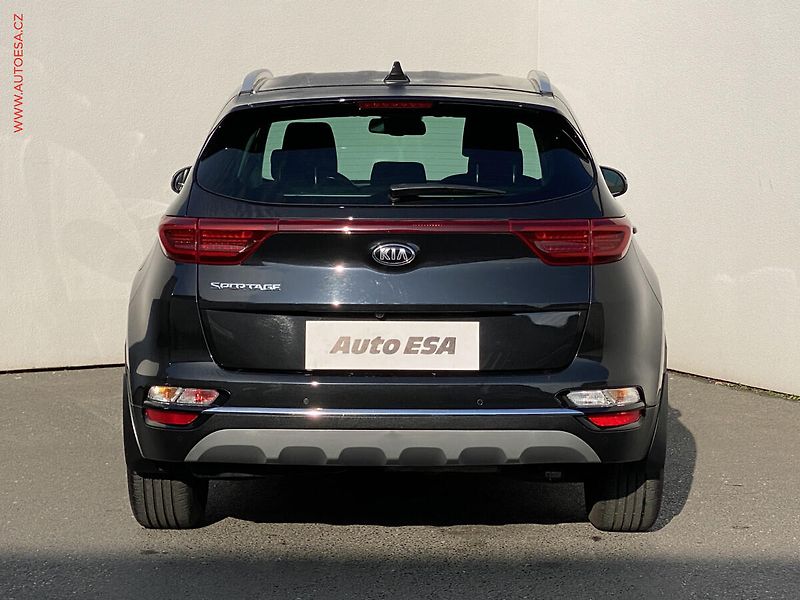 Kia Sportage (2020) 1.6CRDi 4x4, ČR, AT, navi - fotka 5 z 19