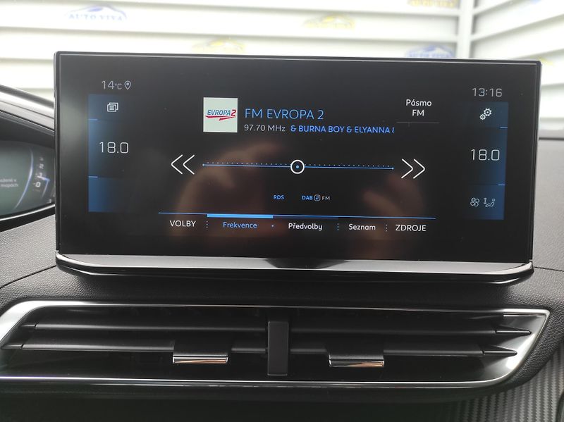 Peugeot 3008 1,5BlueHDi S&S, ALLURE, ČR - fotka 24 z 61