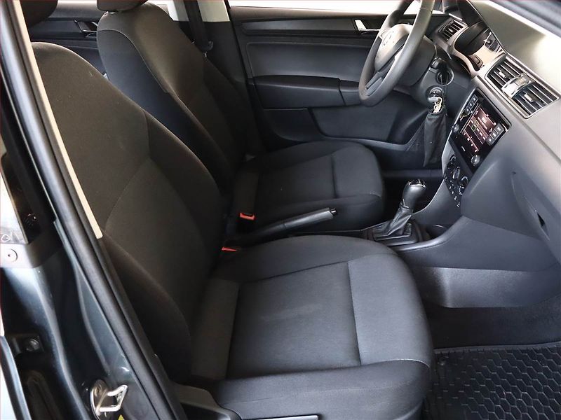 Škoda Rapid (2018) Spaceback 1.0 TSI, Automat - fotka 7 z 14