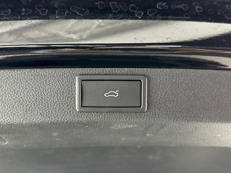 Škoda Karoq (2025) DSG 2.0TDI 110kW 4x4 SportLine - fotka 30 z 33