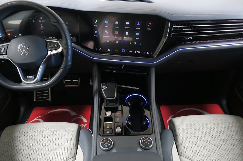 Volkswagen Touareg (2024) R-LINE 3,0TDI 210kW TOP VÝBAVA - fotka 23 z 50