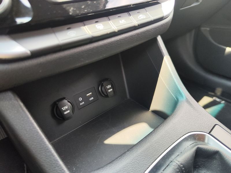 Hyundai i30 1.0 T-GDI/88kW Best of Czech - fotka 16 z 28