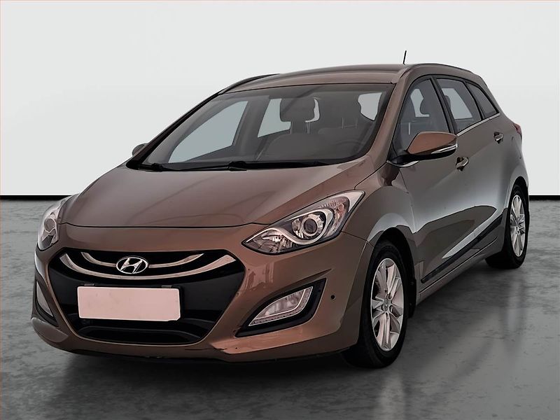 Hyundai i30 (2014) 1.6 GDI, Tempomat - fotka 2 z 17