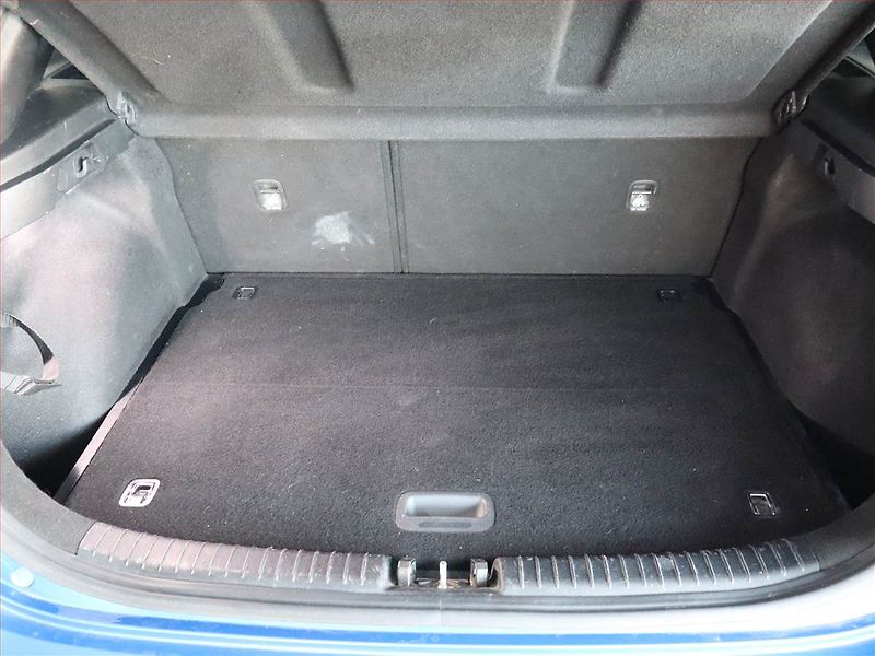 Kia Ceed (2019) 1.4 CVVT, Serv.kniha, Tempomat - fotka 13 z 18