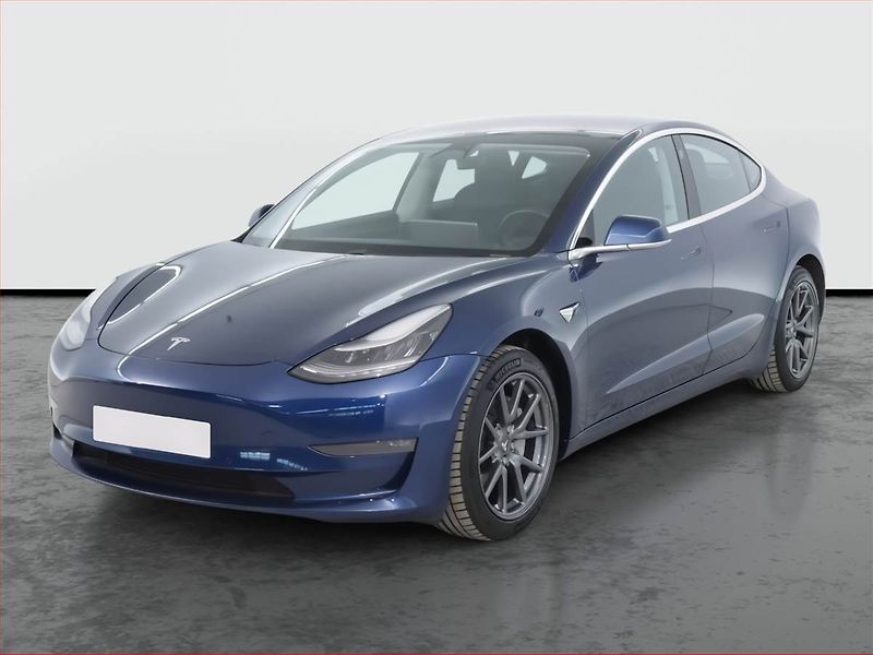 Tesla Model 3 (2019) Long Range RWD 78kWh, SoH 81% - fotka 2 z 22