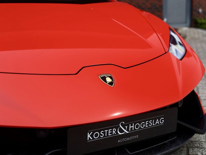 Lamborghini Huracán (2018) Spyder Performante Misano Red  - fotka 6 z 61