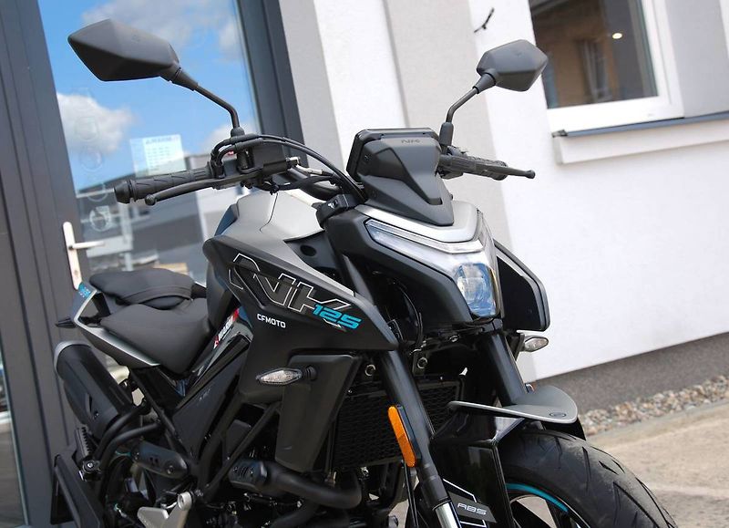 CFMOTO (2026) 125NK - fotka 13 z 25