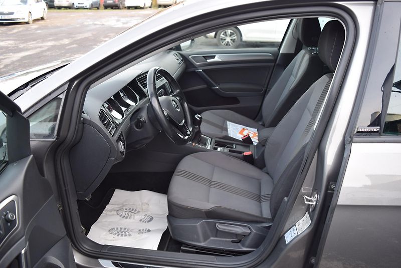 Volkswagen Golf Variant (2016) 1.4TSI 110kw COMFORTLINE TAŽNÉ - fotka 22 z 45