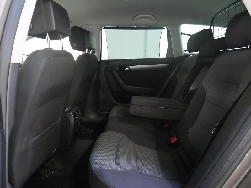 Volkswagen Passat - fotka 23 z 25