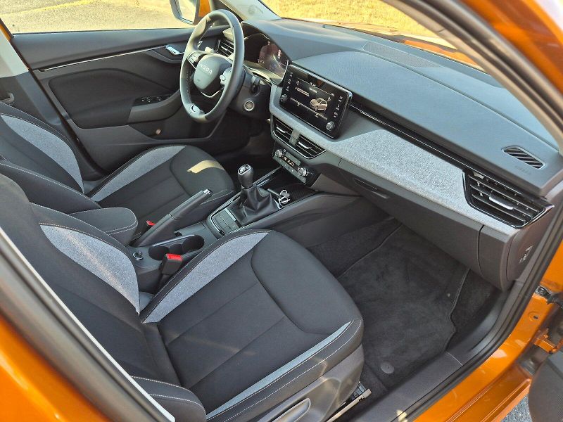 Škoda Kamiq (2025) Selection 1.0TSi 85kW 6°manuál - fotka 20 z 25