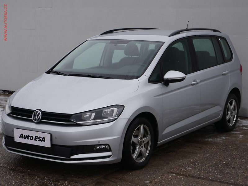 Volkswagen Touran (2017) 1.6TDI, AC - fotka 3 z 17