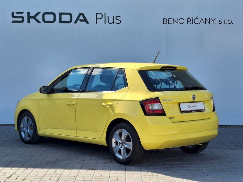 Škoda Fabia (2015) Ambition Plus 1,0Mpi 44kW - fotka 10 z 27