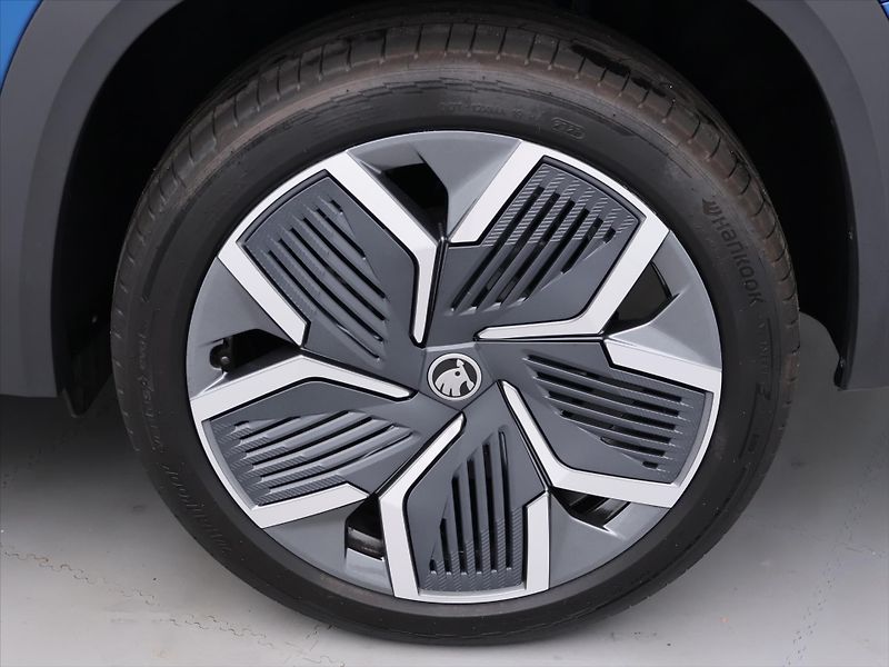 Škoda Kodiaq 2,0 TDI DSG 4x4 Sportline DPH - fotka 27 z 34