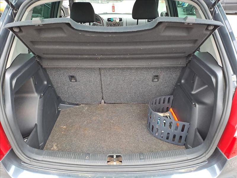 Škoda Fabia 1,2 i KLIMA - fotka 14 z 14