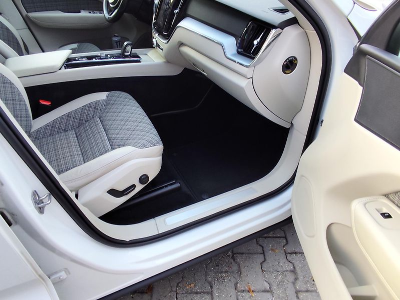 Volvo XC60 (2020) XC 60,aut., - fotka 24 z 32