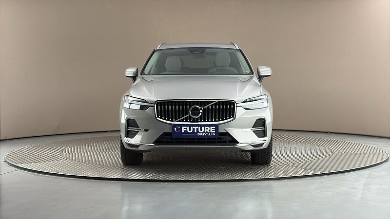 Volvo XC60 2.0 B4 AUT AWD Inscription - fotka 3 z 29