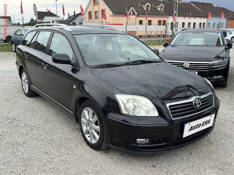 Toyota Avensis (2003) 1.8i, AC, TZ - fotografie inzerátu