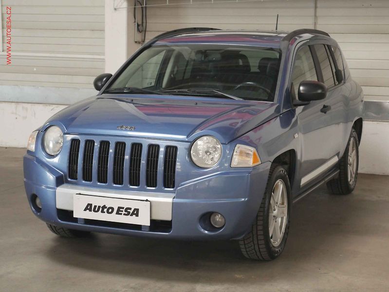 Jeep Compass (2007) 2.4i 4x4, AC, TZ - fotka 3 z 16