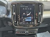 Volvo XC40 - náhled 17
