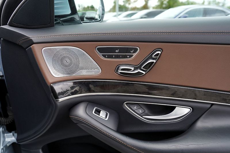 Mercedes-Benz Třídy S S 350d/Burmester/tažné/keyless - fotka 21 z 41