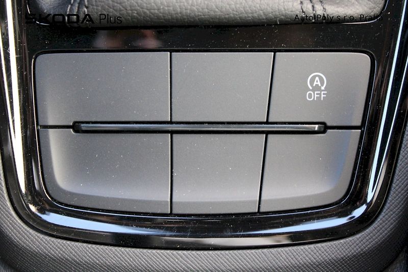 Škoda Scala (2025) 1.0 TSI 85 kW Drive - fotka 16 z 26