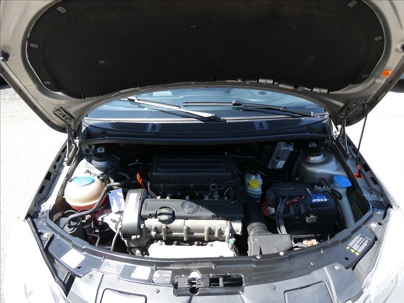 Škoda Roomster 1,4 i 16V závěs, serviska - fotka 33 z 49