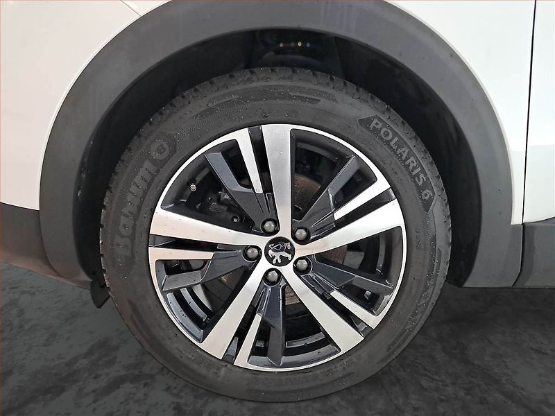 Peugeot 3008 (2018) 1.2 PureTech, Serv.kniha, Kůže - fotka 15 z 17