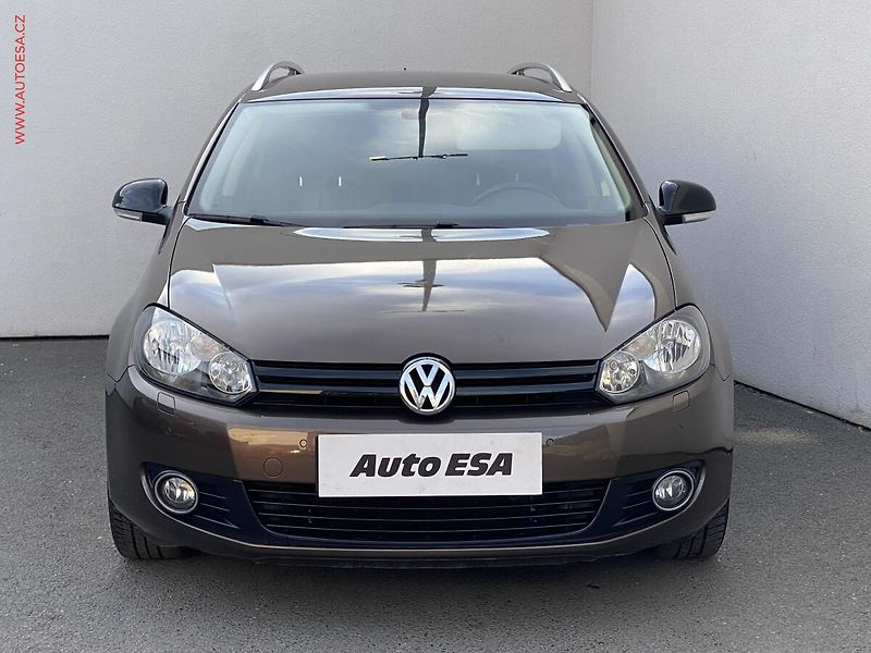 Volkswagen Golf (2012) 1.2 TSi, Match, +ALU - fotka 2 z 16