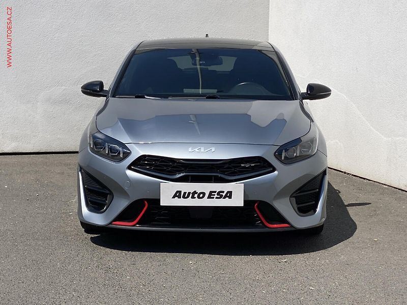 Kia ProCeed (2021) 1.6 TGDi, 1.maj,ČR, GT, AT - fotka 2 z 21