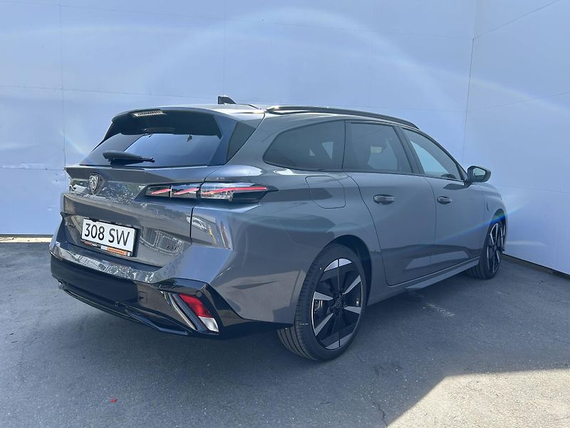 Peugeot 308 (2026) GT Elektromotor 115 kW Baterie - fotka 4 z 28