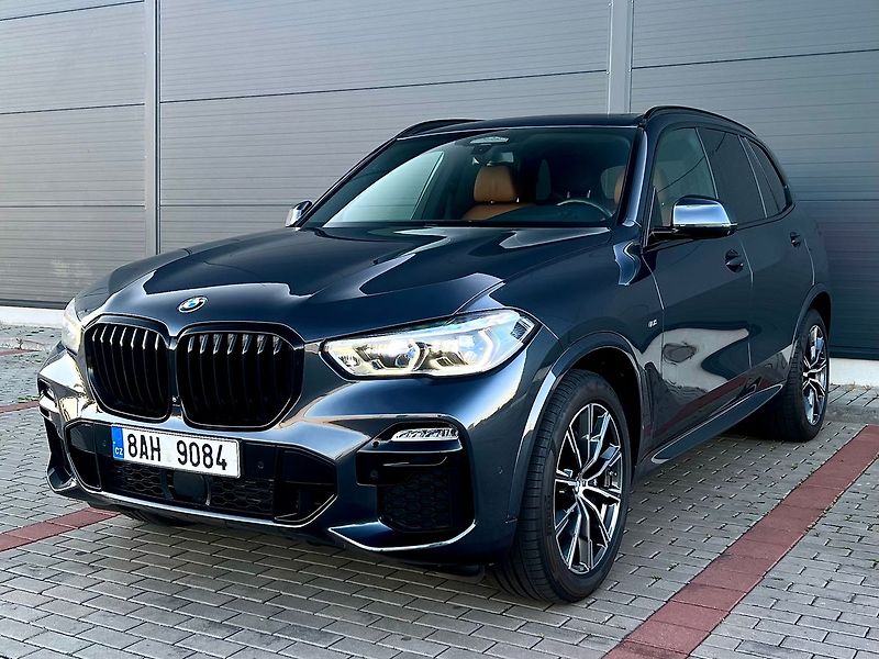 BMW X5 30D xDrive M-Sport-Panorama - fotka 1 z 71