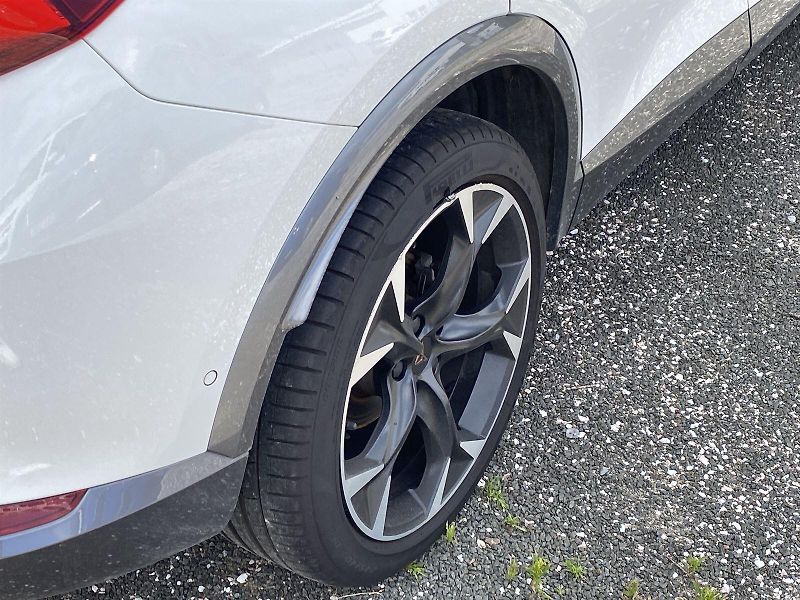 Cupra Formentor (2024) 2,0 TSI 4Drive DSG - fotka 33 z 37