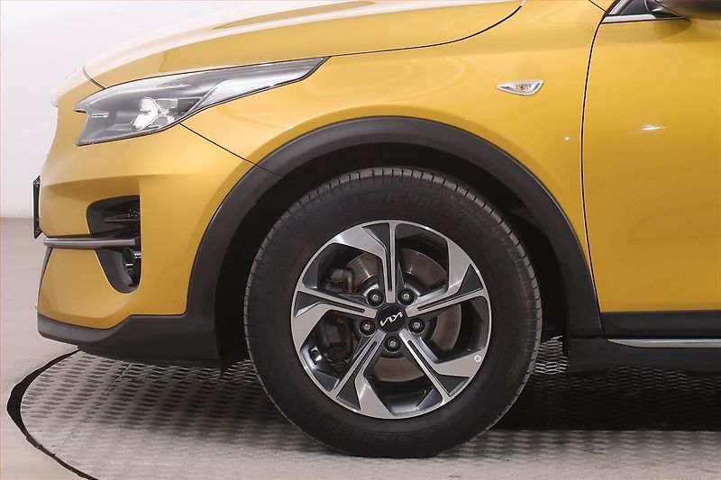 Kia XCeed (2022) 1.5 T-GDI, Serv.kniha - fotka 15 z 20