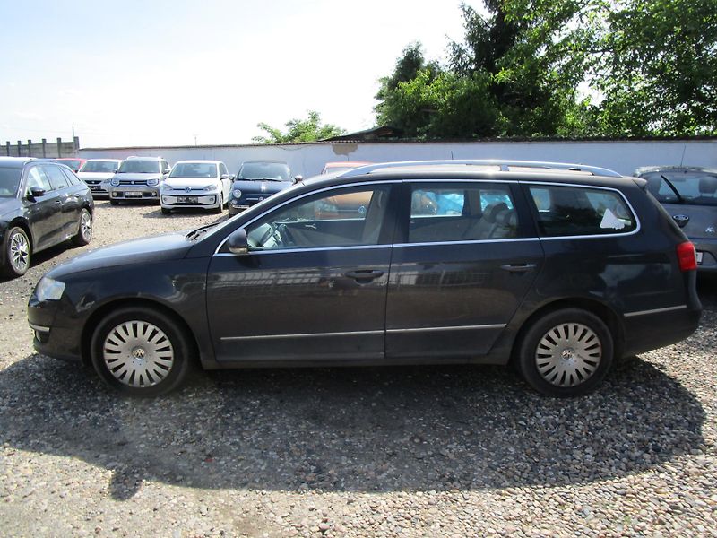 Volkswagen Passat 2,0TDi-125KW - fotka 3 z 15