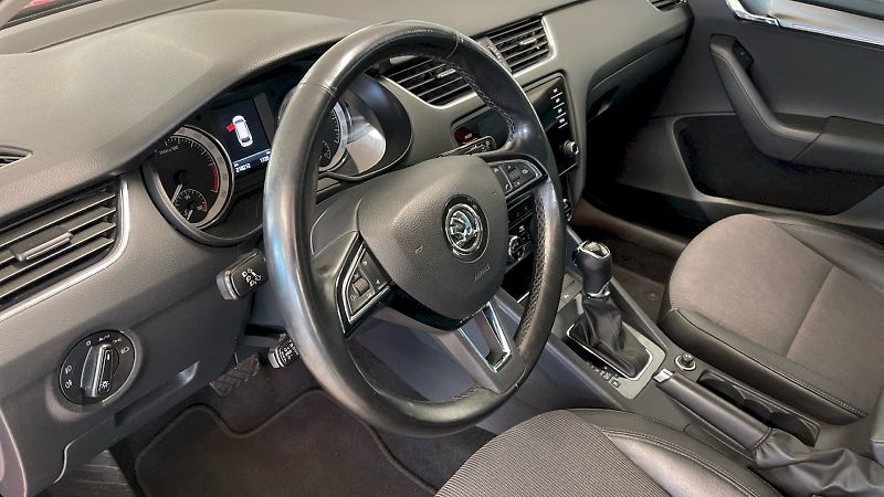 Škoda Octavia (2018) kombi Style 2.0 TDI 110kW - fotka 11 z 29