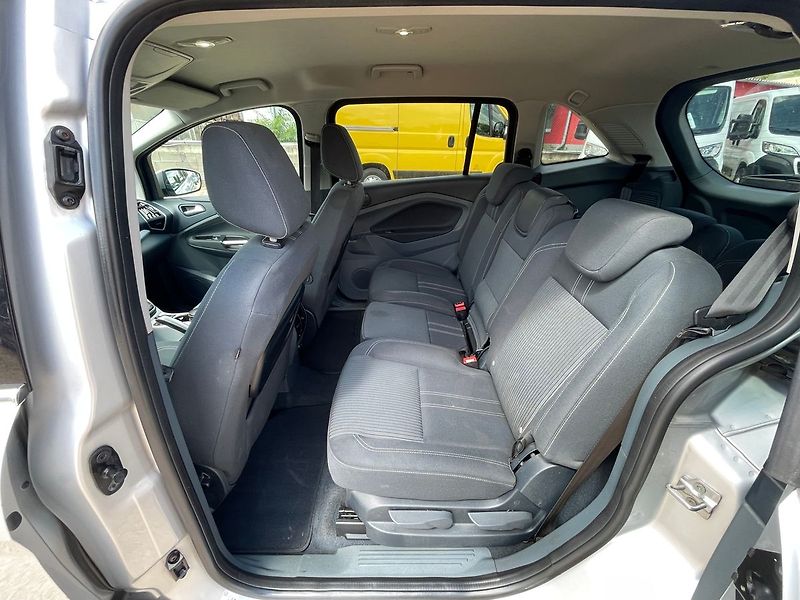 Ford C-MAX 1.6CDTi 85kW*ZADÁNO* - fotka 14 z 38