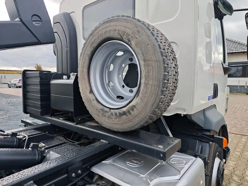 Volvo FL 14 t, nová 8t hákový nosič  - fotka 28 z 32