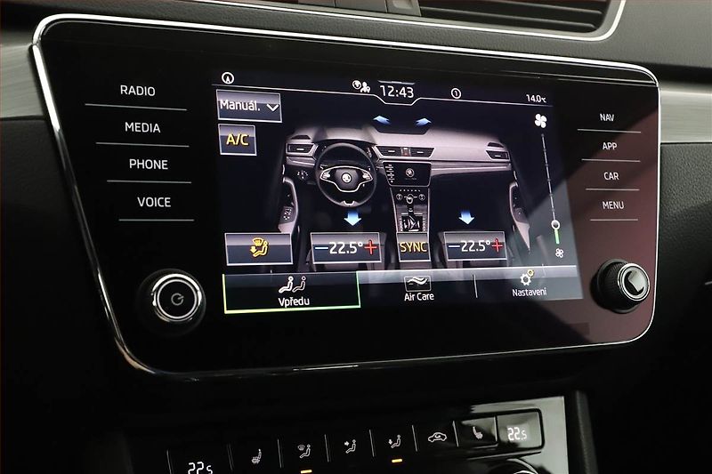 Škoda Superb (2022) Style 2.0 TDI - fotka 15 z 21