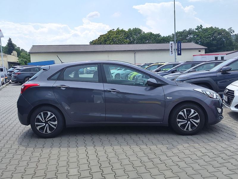 Hyundai i30 1.6 CRDI/81kW - fotka 4 z 24
