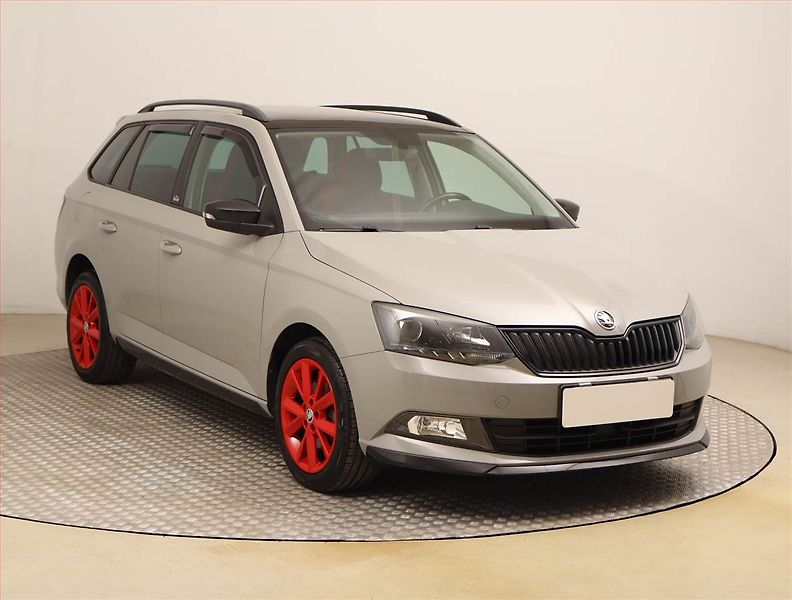 Škoda Fabia (2016) Monte Carlo 1.2 TSI, Xenony - fotka 1 z 22