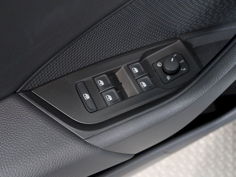 Škoda Octavia (2024) TOP SELECTION 1.5TSI 110KW - fotka 34 z 37
