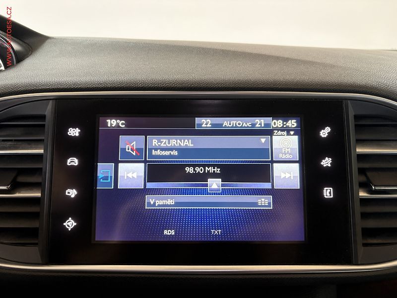 Peugeot 308 (2016) 2.0 HDi SW, 1.maj,ČR, Allure - fotka 13 z 17
