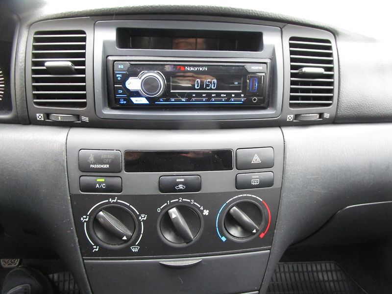 Toyota Corolla 1,4D-66KW-NOVÁ STK - fotka 10 z 12