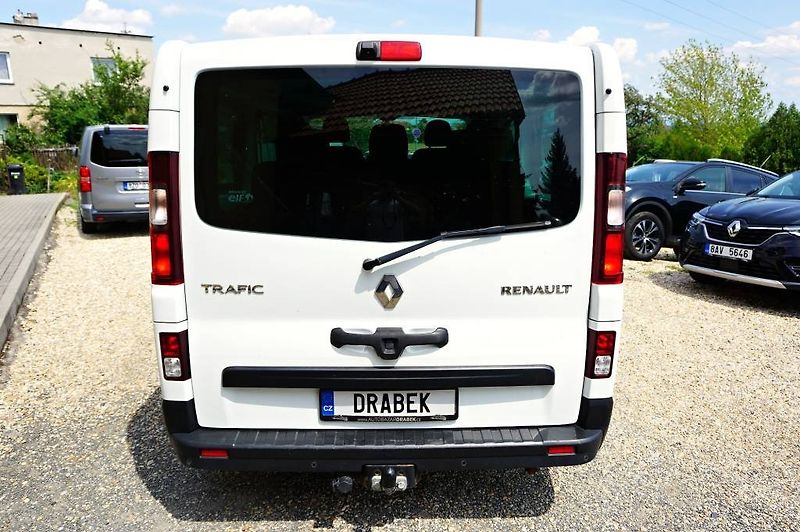Renault Trafic (2018) PASSANGER 1,6 DCI 92 kW - fotka 5 z 31