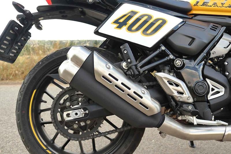 Se Speedem uhodil Triumph hřebíček na hlavičku a Tracker půjde bez pochyby v jeho stopách.