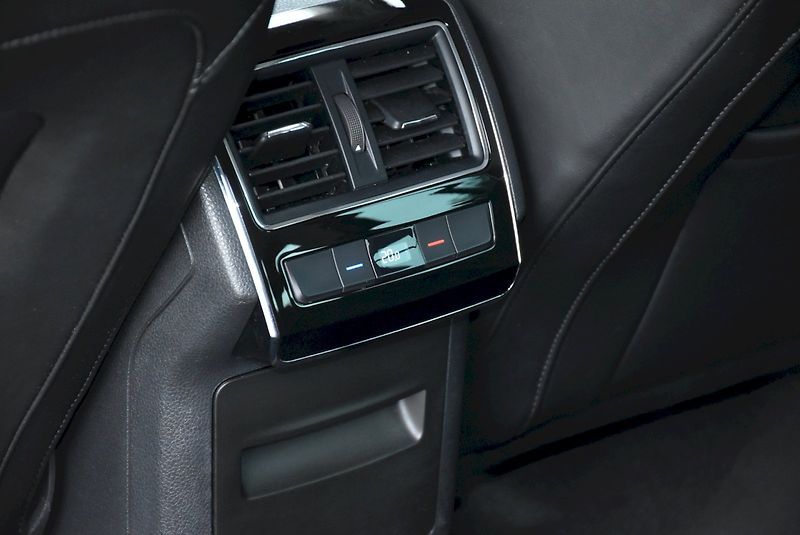 Škoda Superb (2021) Scout 2.0 TDI 147kW 4x4 DSG - fotka 27 z 35