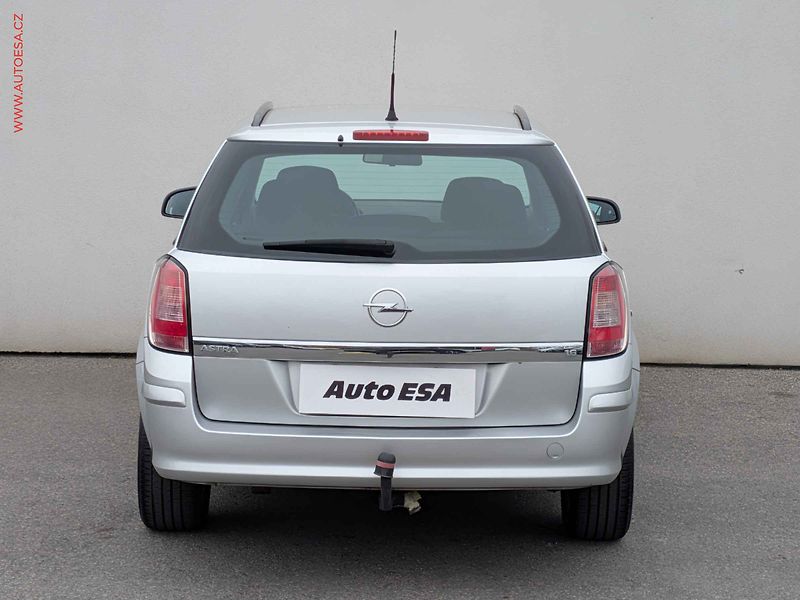 Opel Astra (2007) 1.6 16V, AT, TZ, výhř.sed. - fotka 5 z 17
