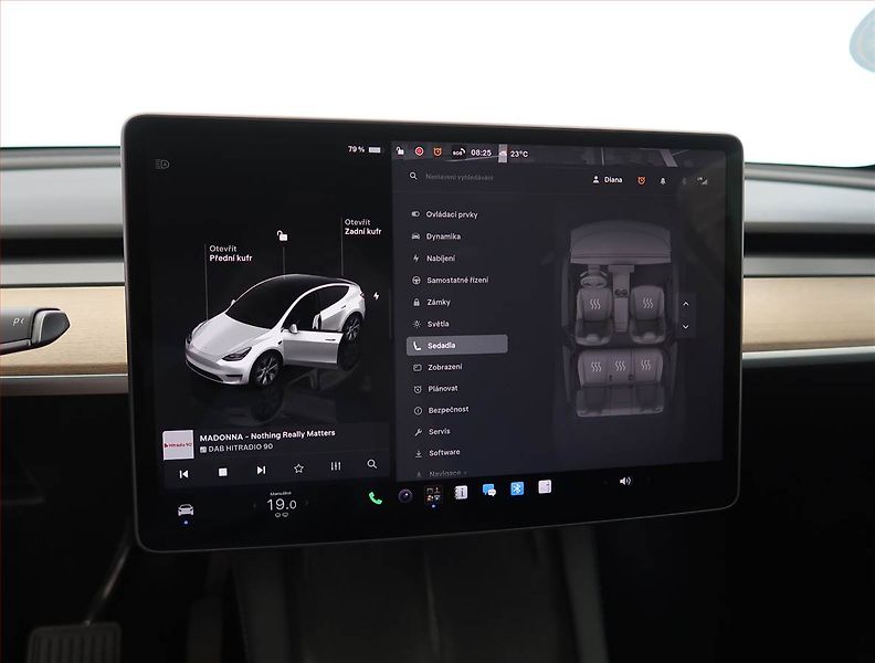 Tesla Model Y (2022) Long Range AWD 79kWh, SoH 91% - fotka 23 z 33