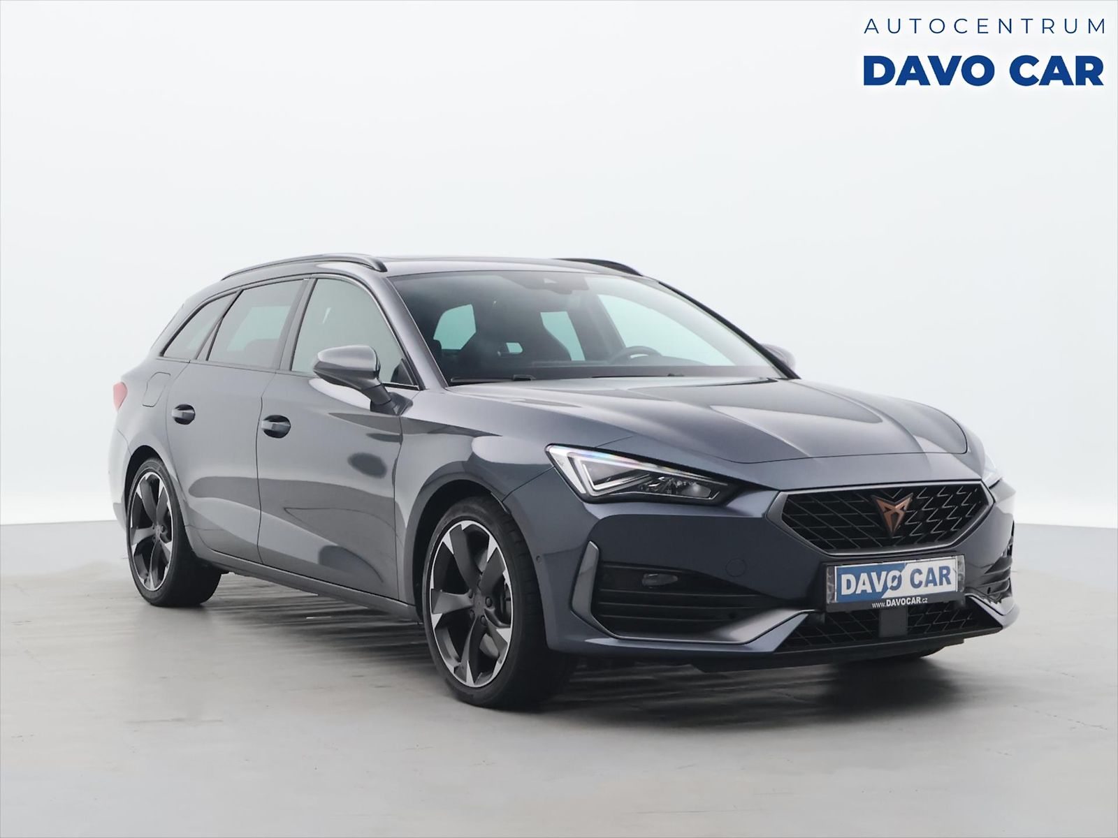 Cupra Leon 2.0 TSI 180kW ST DSG LED ACC