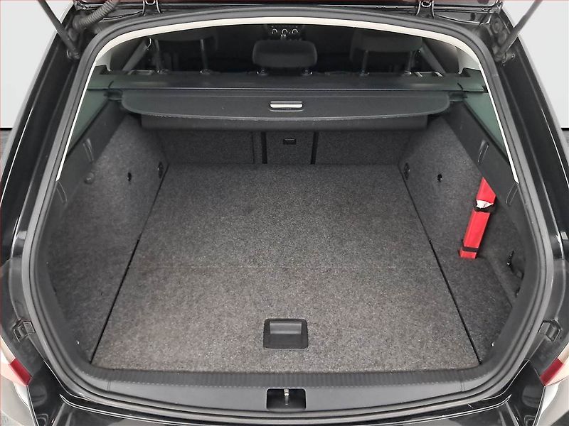Škoda Octavia (2015) Style 2.0 TDI, Automat, Navi - fotka 14 z 19